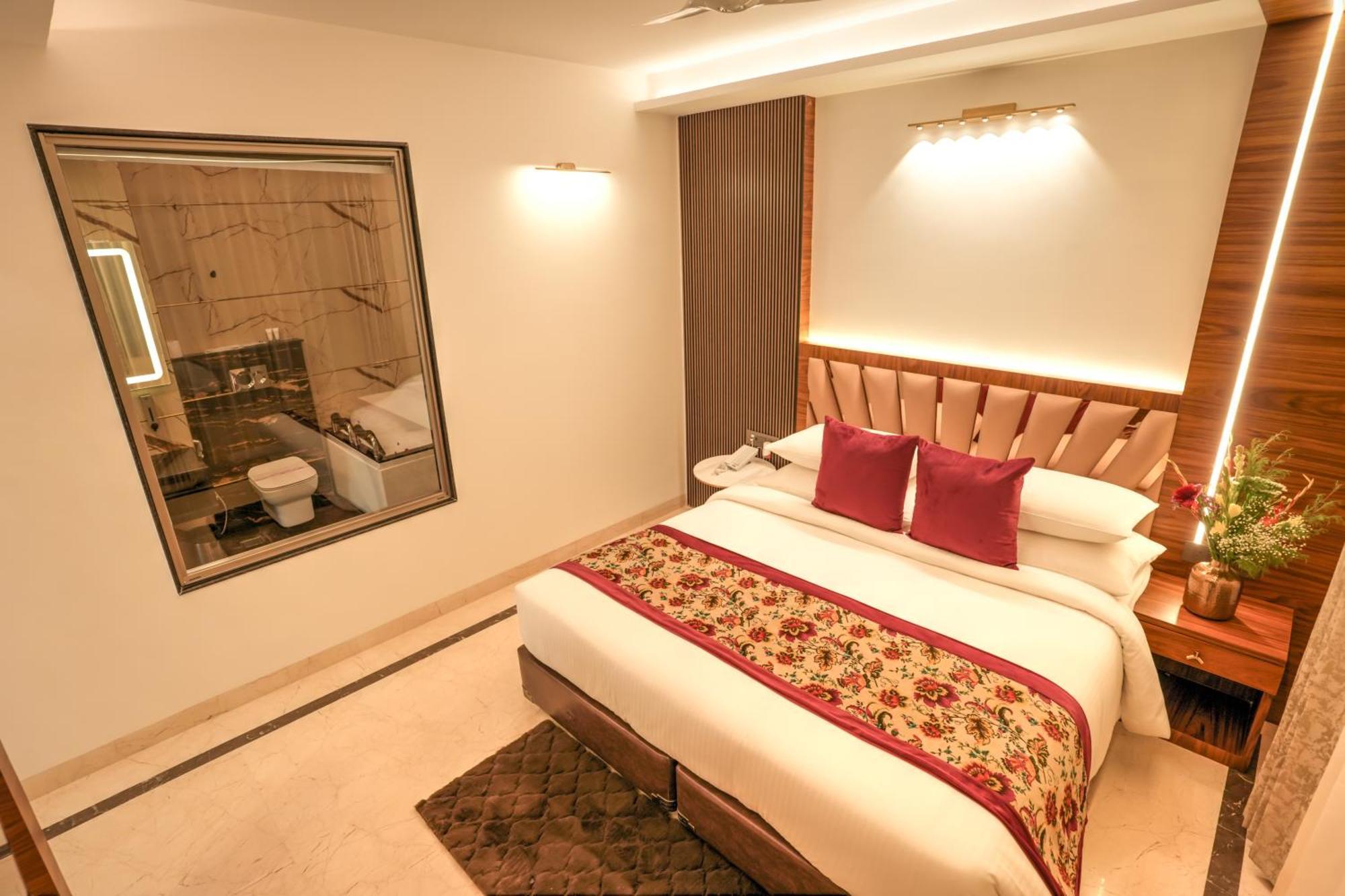 גרייטר נוידה Rj Hotel - Managed By Atithi House מראה חיצוני תמונה