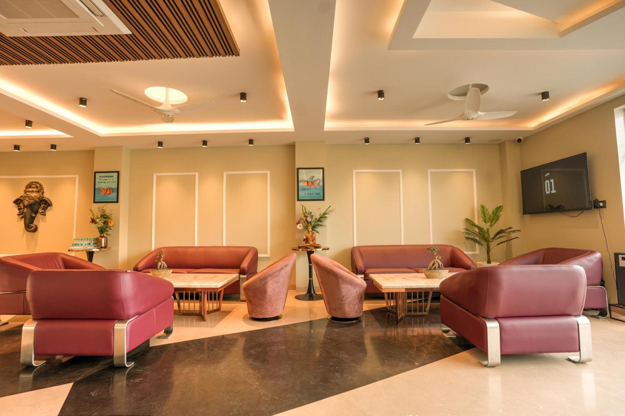 גרייטר נוידה Rj Hotel - Managed By Atithi House מראה חיצוני תמונה