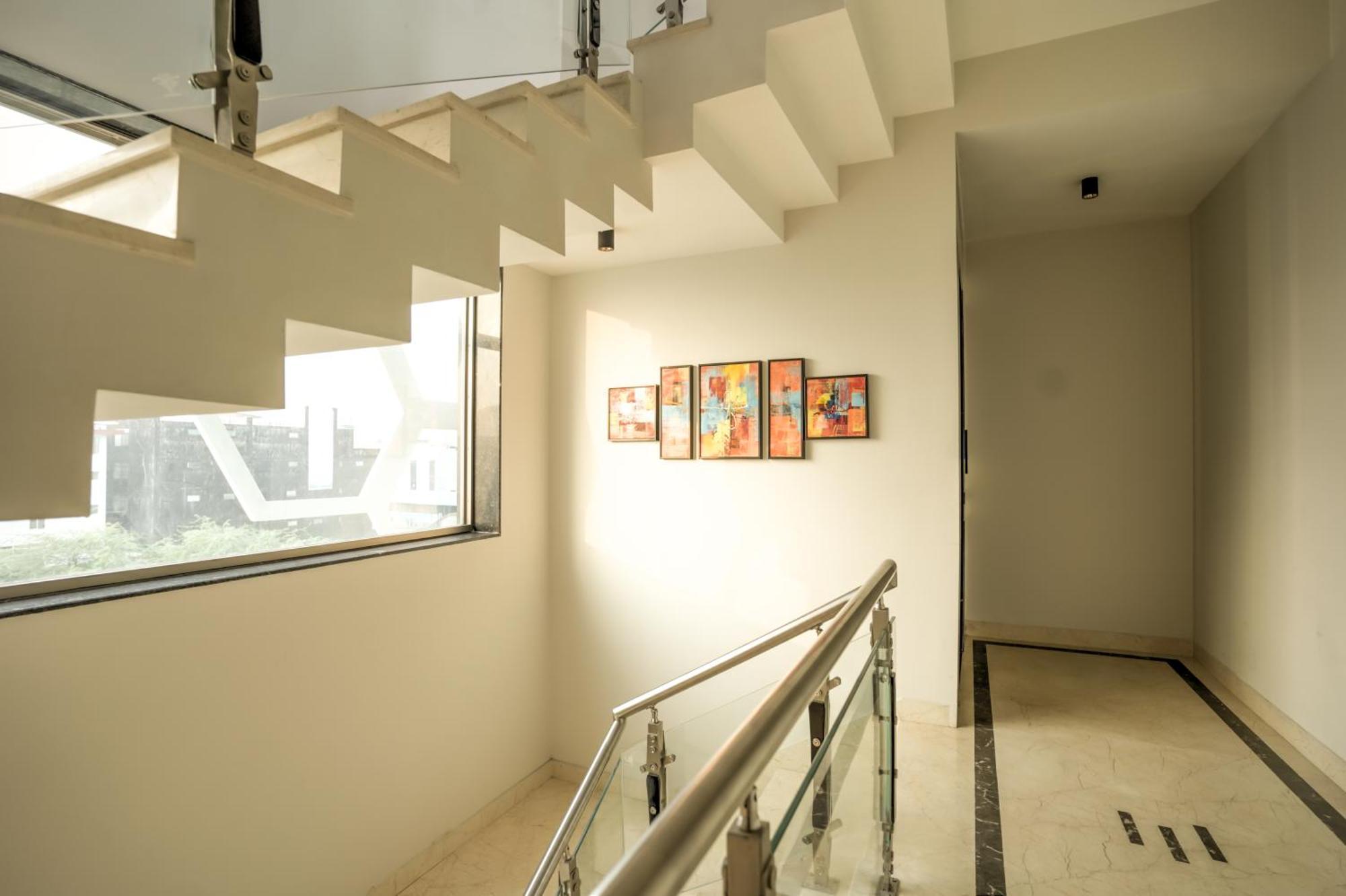 גרייטר נוידה Rj Hotel - Managed By Atithi House מראה חיצוני תמונה
